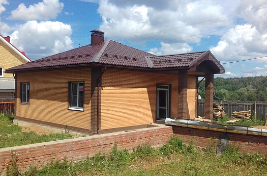 Коттедж в микрорайоне Костина мельница.